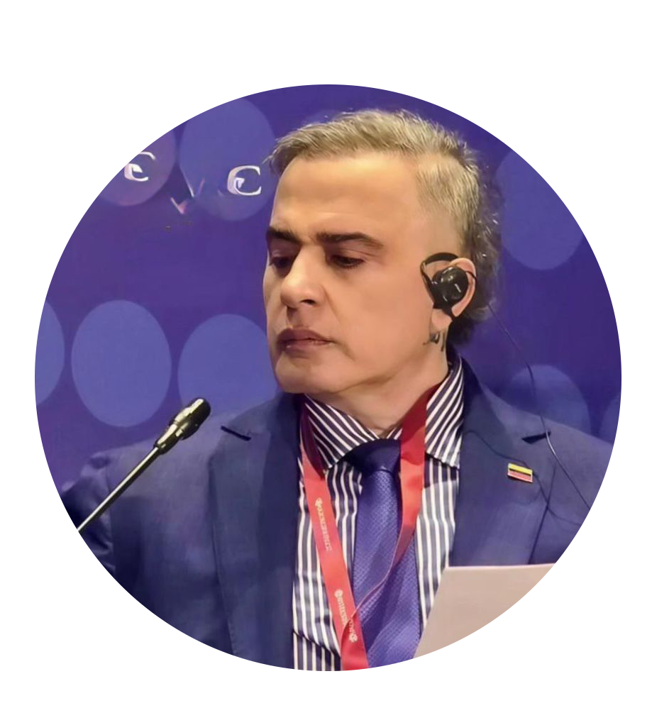 Tarek William Saab vida literaria